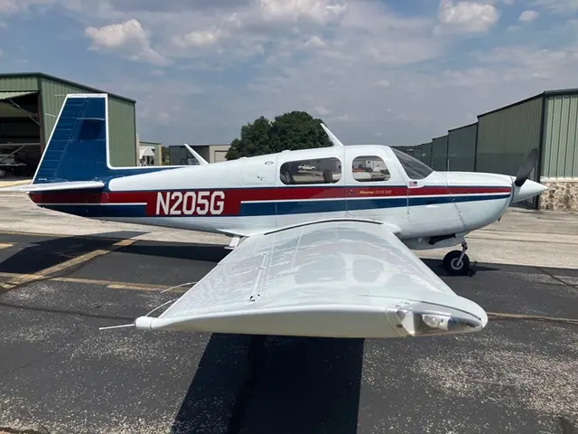 1987 Mooney M20J 205