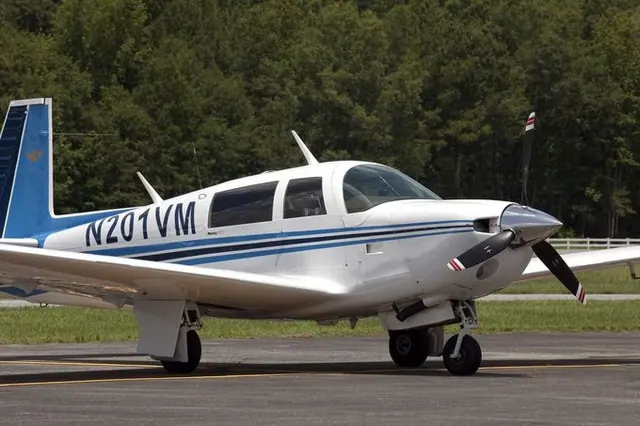 1977 Mooney M20J 201