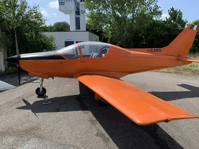 1997 General Avia F-22 Pinguino B