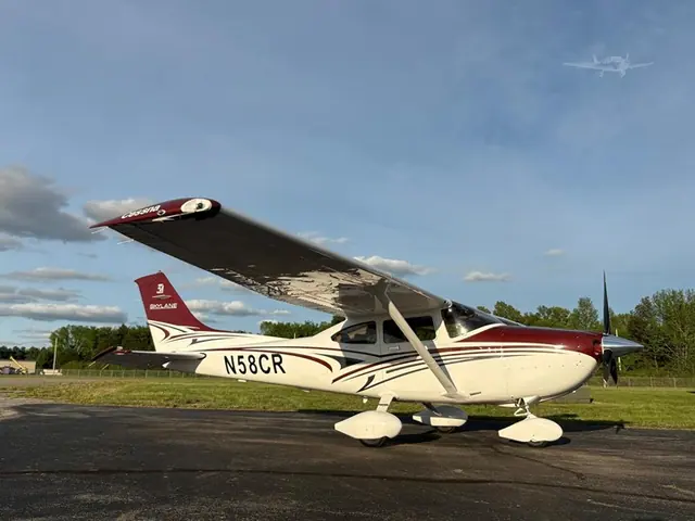 2005 Cessna 182T Skylane