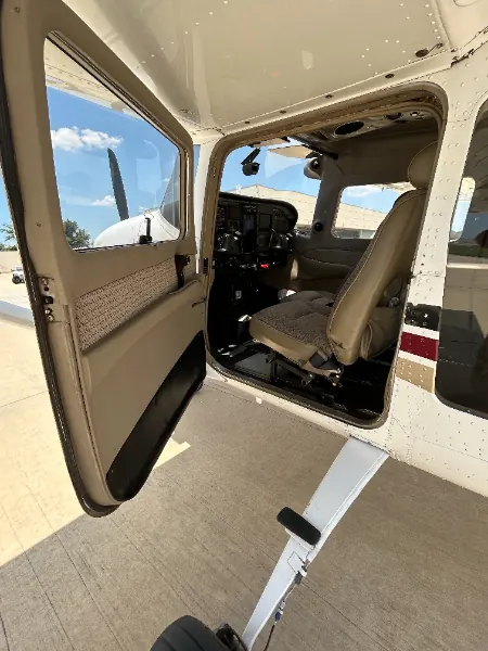 1999 Cessna T206H, SN:T20608061, photo 3