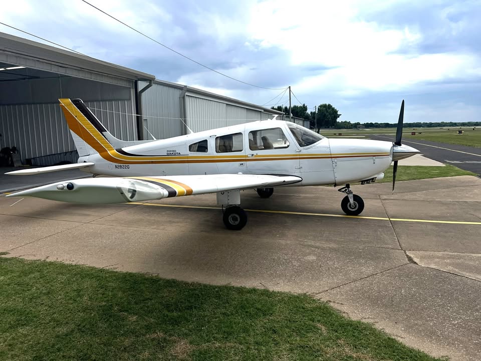 1979 Piper dakota, PA-28-236, photo 1