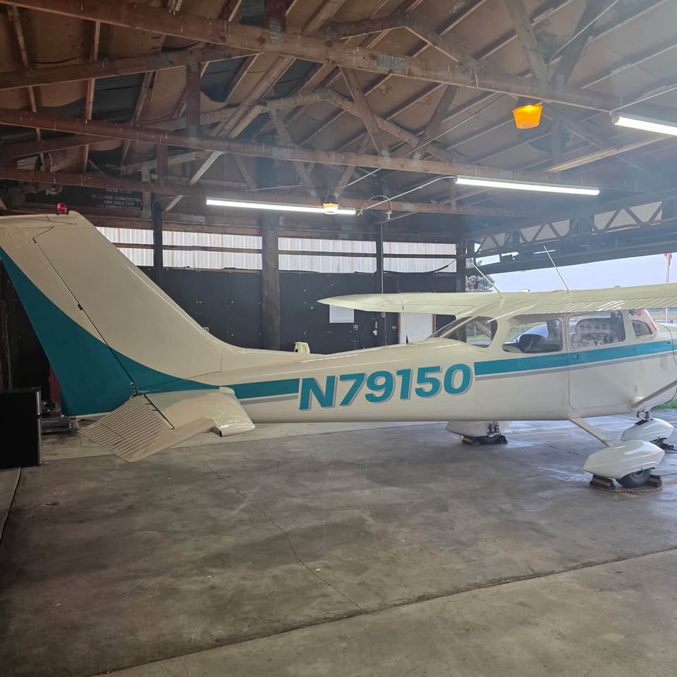 1969 Cessna 172 K, photo 2