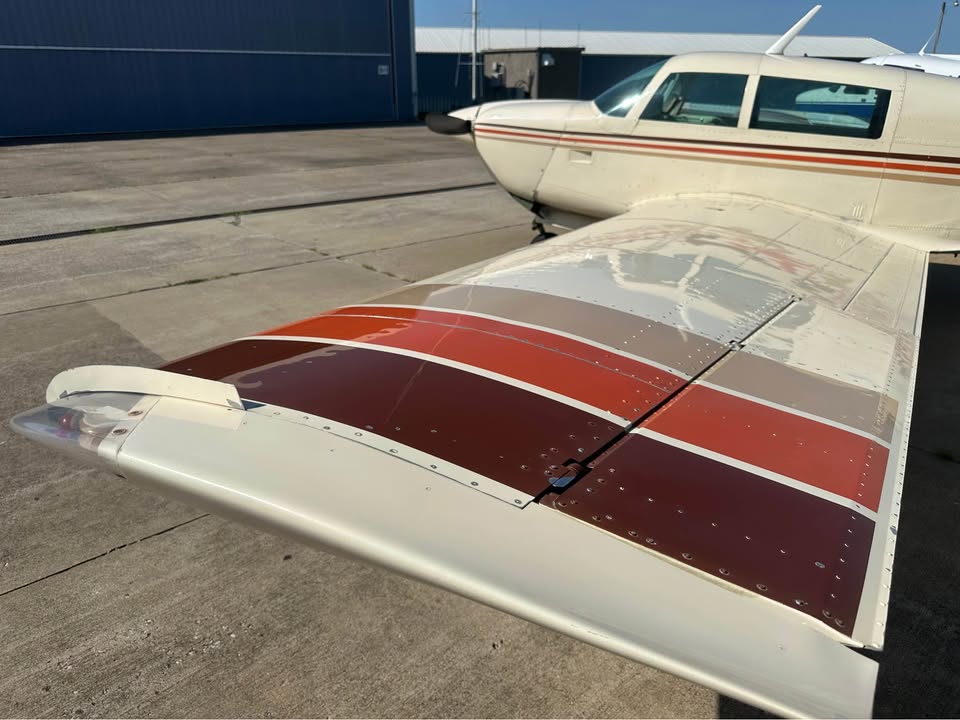 1982 Mooney M20J, photo 8