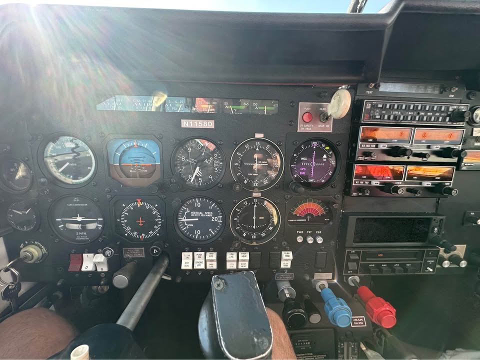 1982 Mooney M20J, photo 10