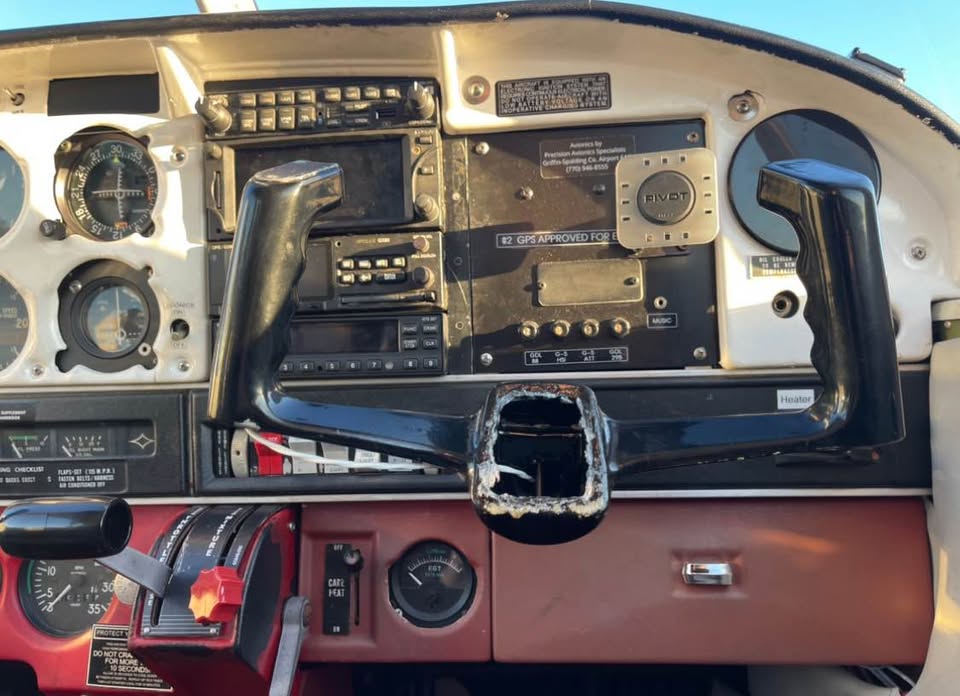 1972 Piper Cherokee PA-28-180, photo 7