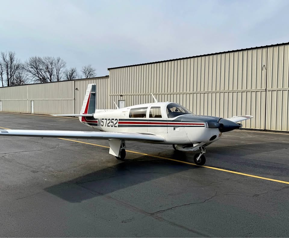1984 Mooney M20J 201, photo 1
