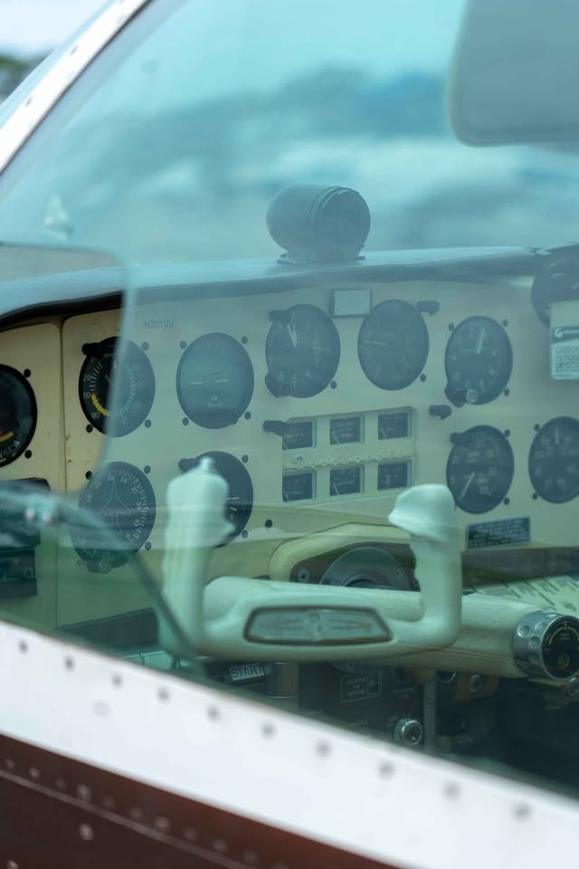 1947 Beechcraft 35 bonanza, photo 13