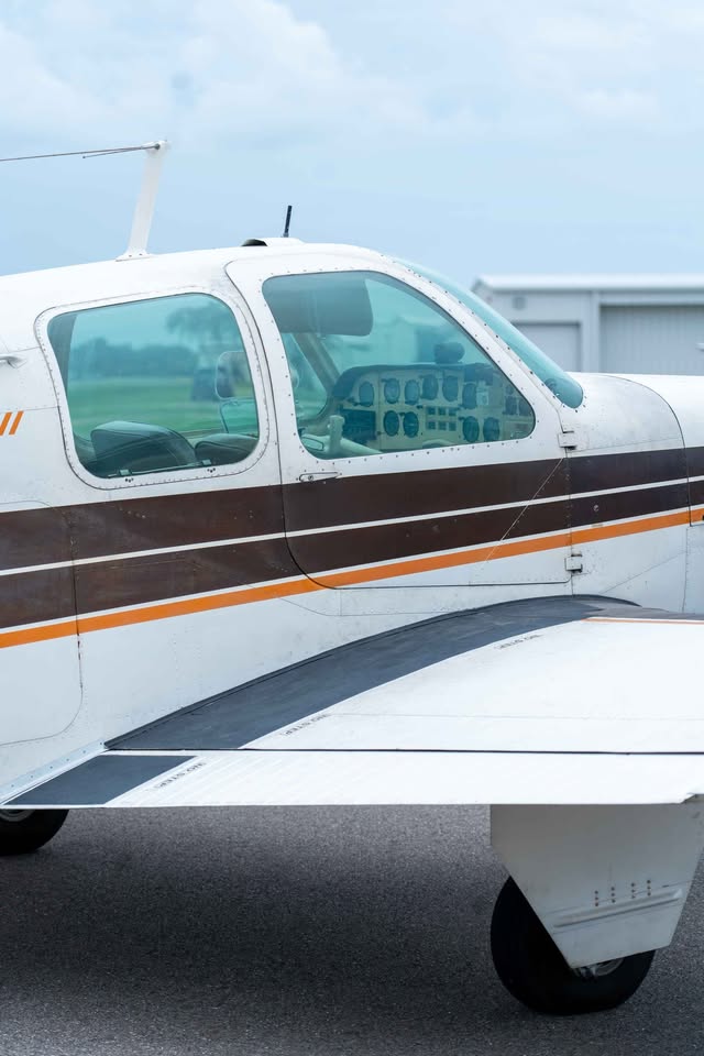 1947 Beechcraft 35 bonanza, photo 10