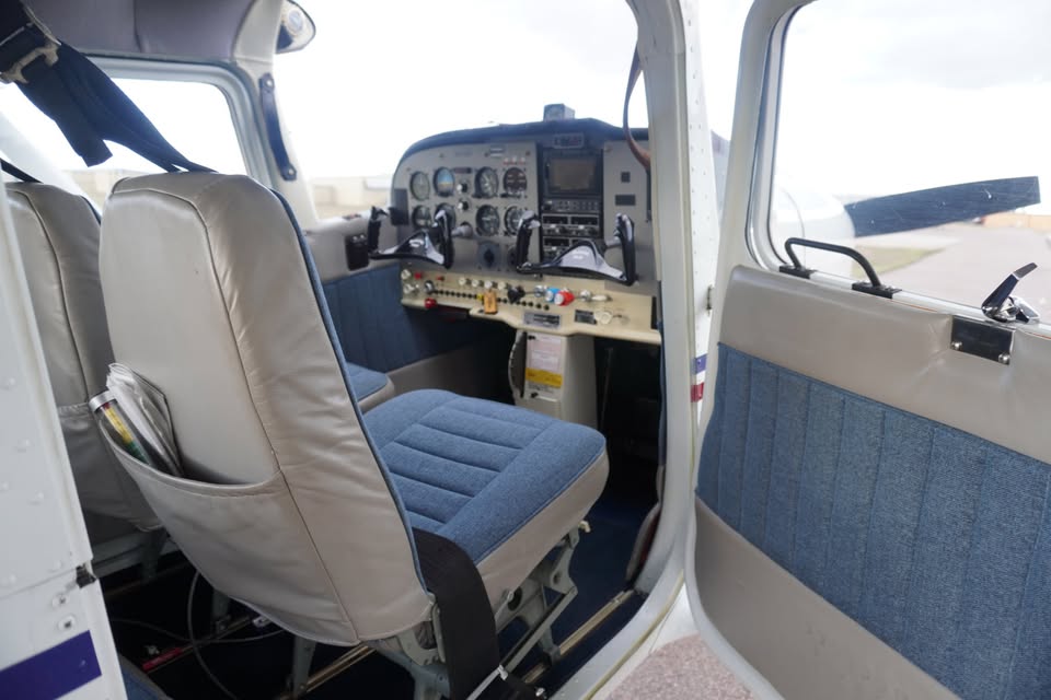 1967 Cessna R172E (T-41B), photo 5