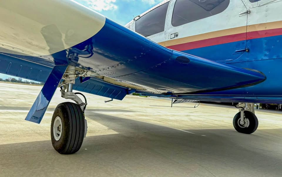1967 Piper Arrow PA-28R-180, photo 8