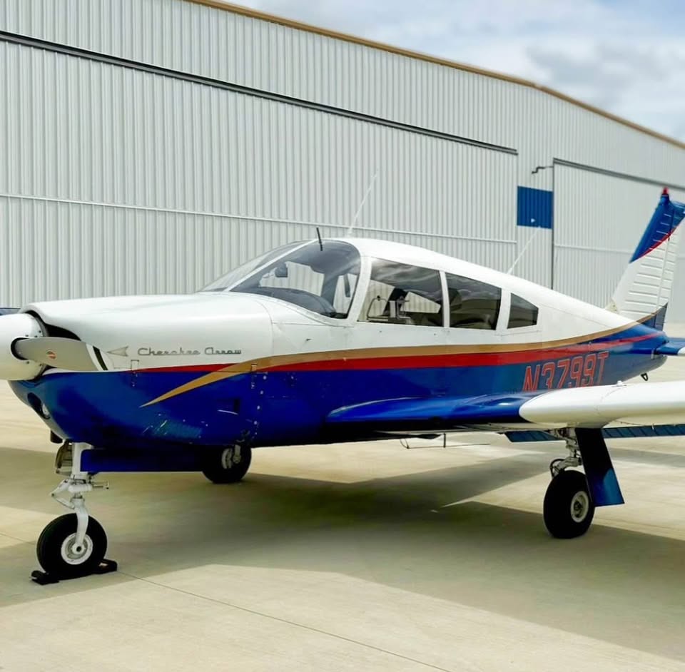 1967 Piper Arrow PA-28R-180, photo 2