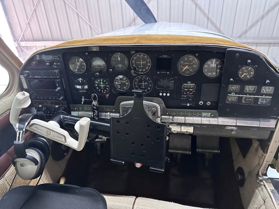 Beechcraft Bonanza V-Tail, photo 6