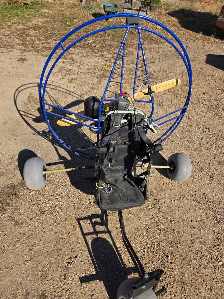 Paramotor / paraglider, photo 3