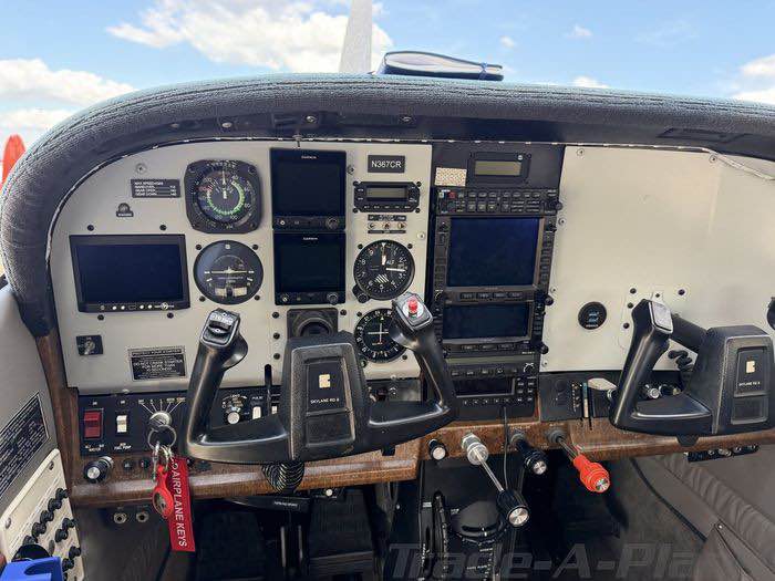 1982 Cessna 182RG, photo 5