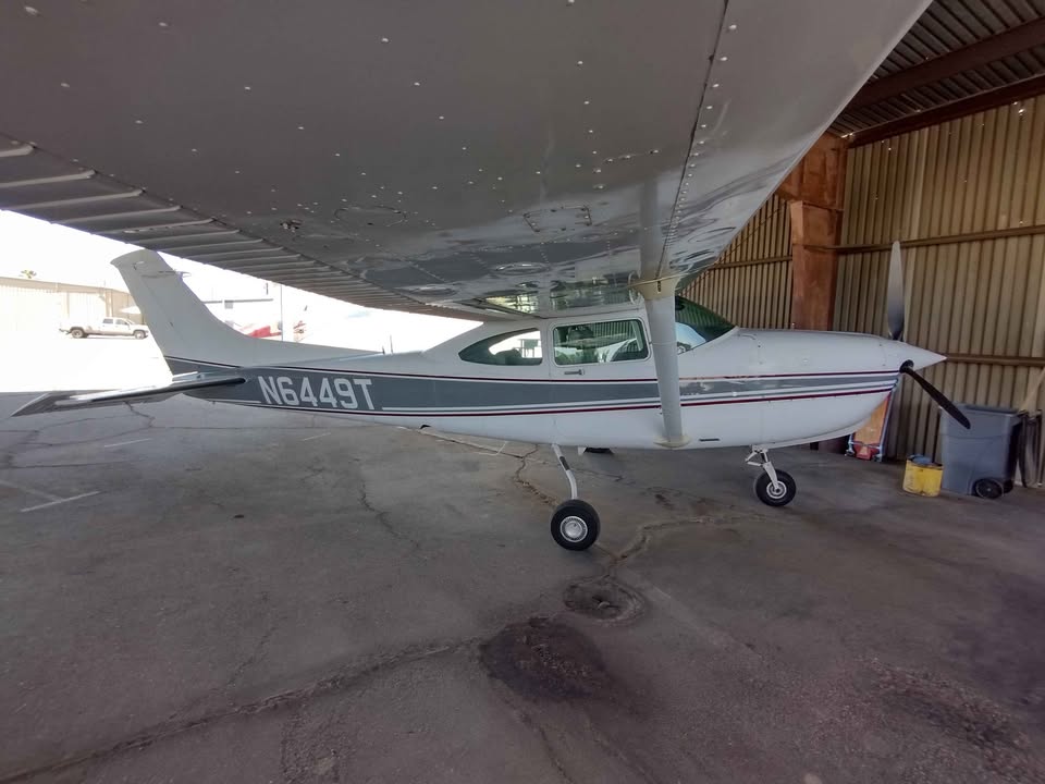 1985 Cessna TR182, photo 2