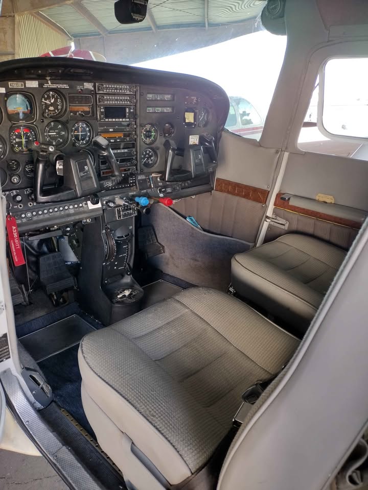 1985 Cessna TR182, photo 7