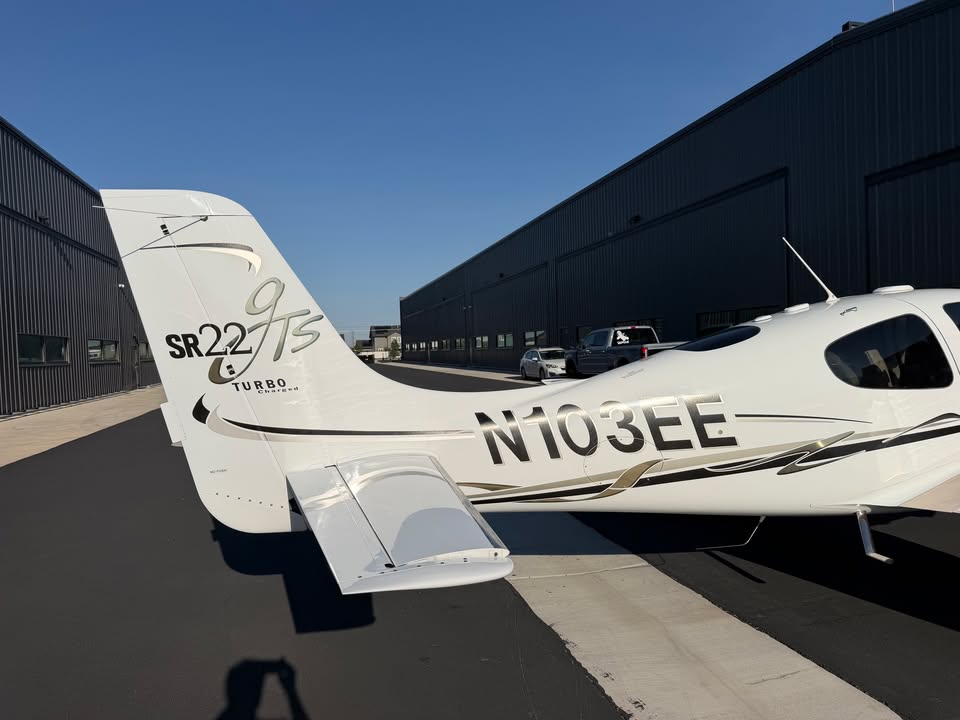2006 Cirrus SR22 turbo, photo 3