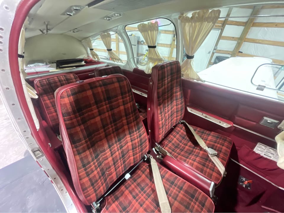 1965 Beechcraft Debonair C-33, photo 11