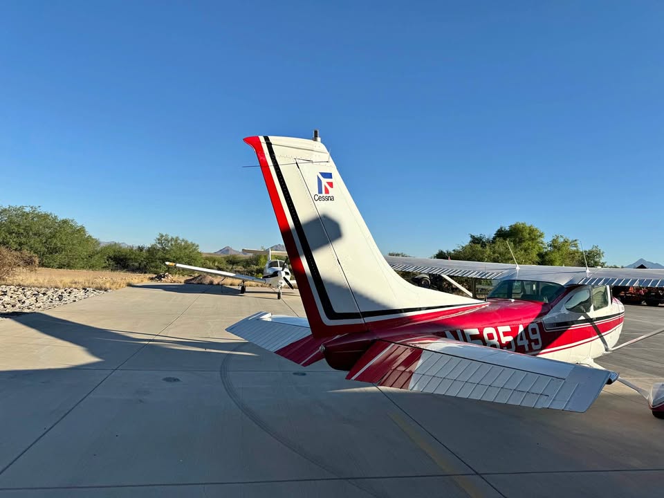 1973 Cessna 182P, photo 1