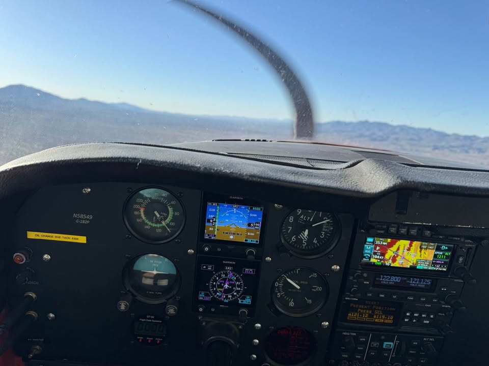 1973 Cessna 182P, photo 3