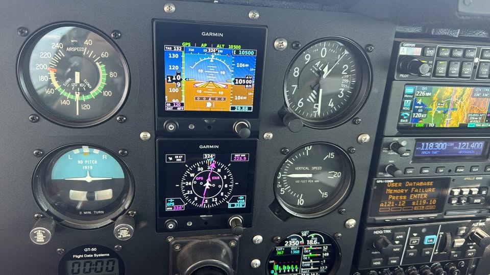 1973 Cessna 182P, photo 2