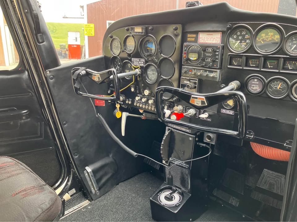 1966 Cessna 172G Skyhawk, photo 10