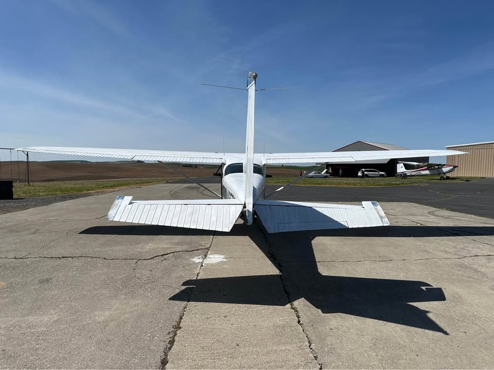 1966 Cessna 172G Skyhawk, photo 4