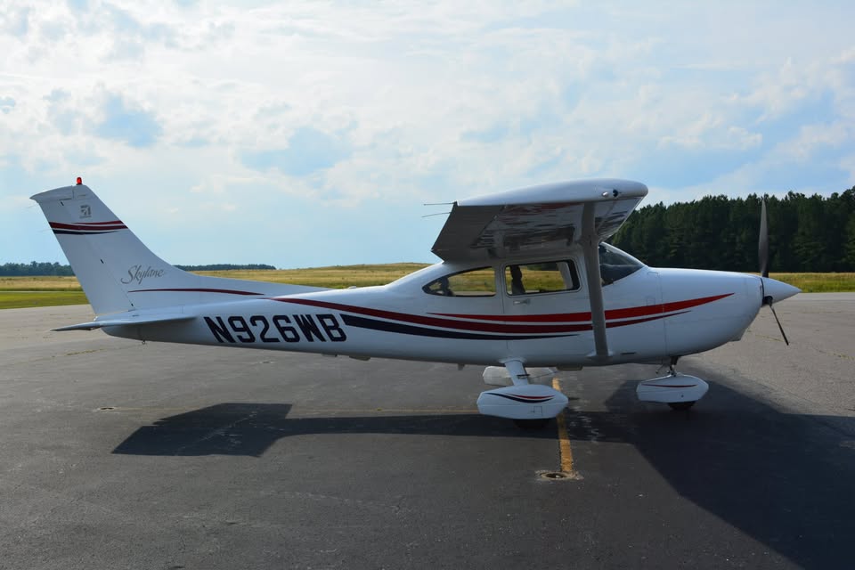 2000 Cessna 182S, photo 3