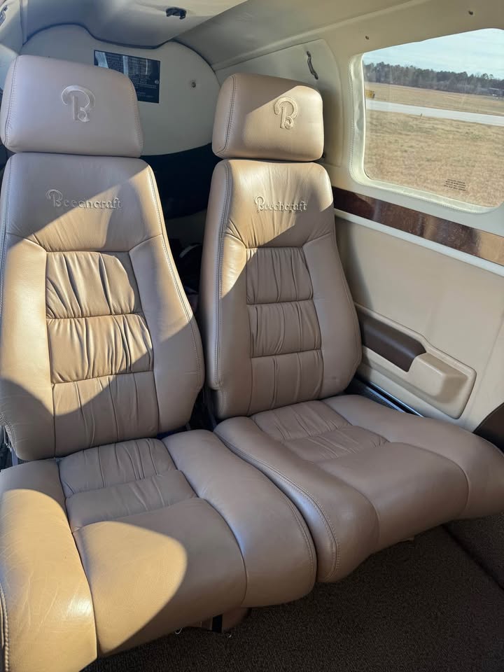 1991 Beechcraft A36 Bonanza, photo 10