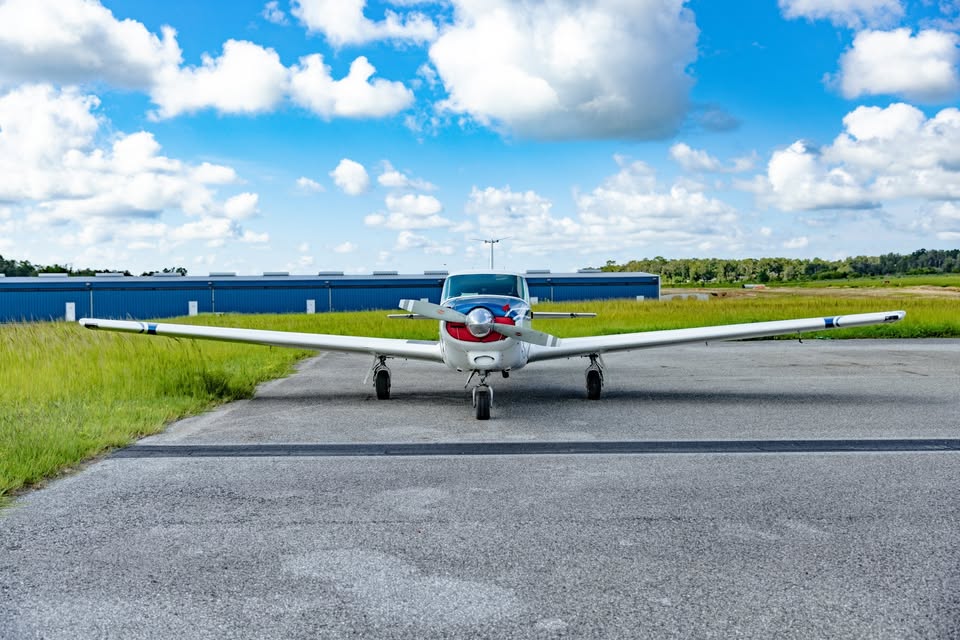 1960 Piper PA-24-180 comanche, photo 4