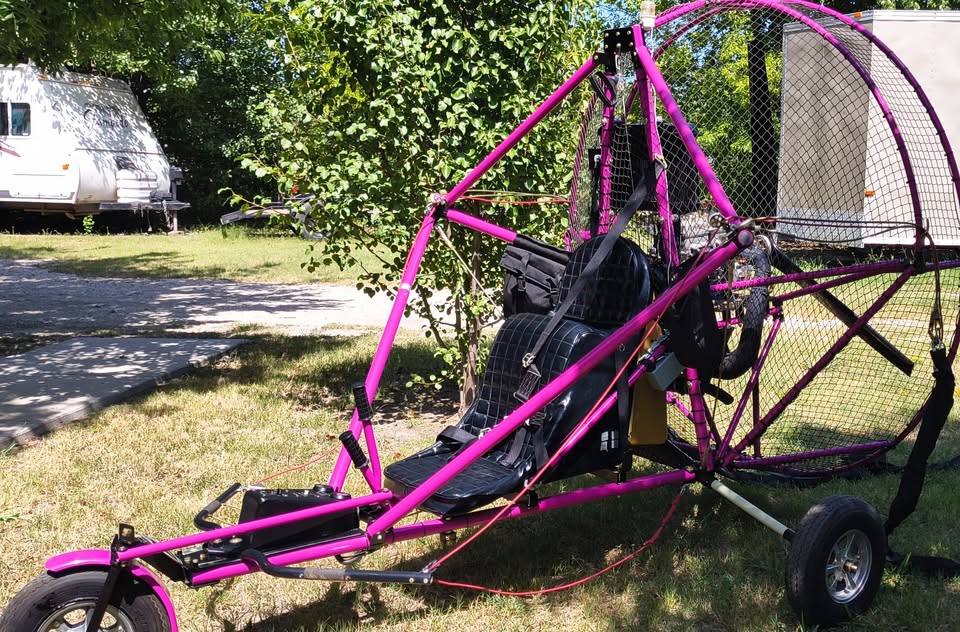 Buckeye Powered Parachute Flying Machine, photo 3