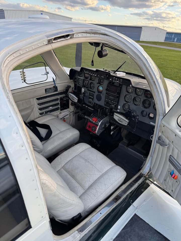 1968 Cessna 310N, photo 3