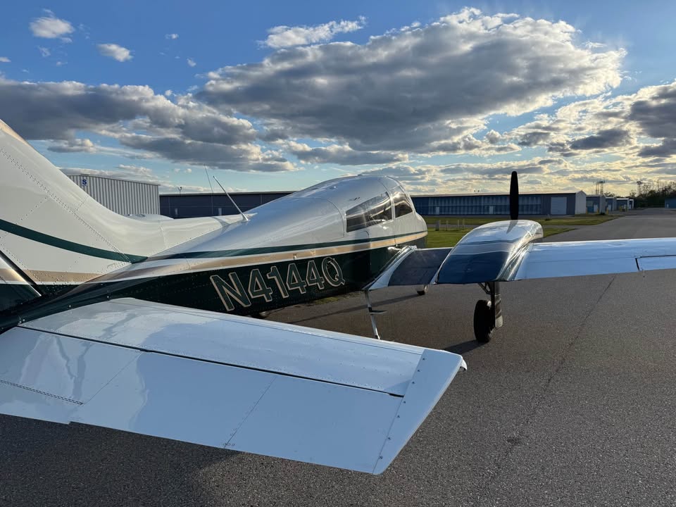 1968 Cessna 310N, photo 2