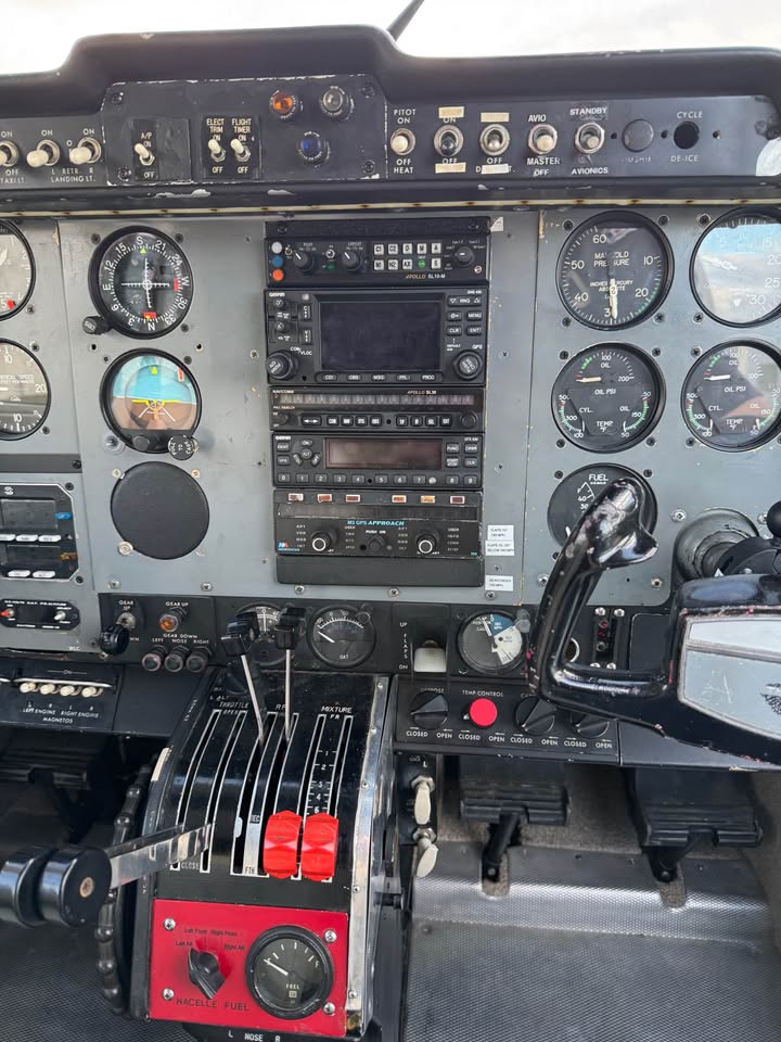 1968 Cessna 310N, photo 7
