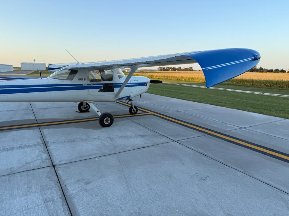 1982 Cessna 152T Sparrowhawk, photo 3