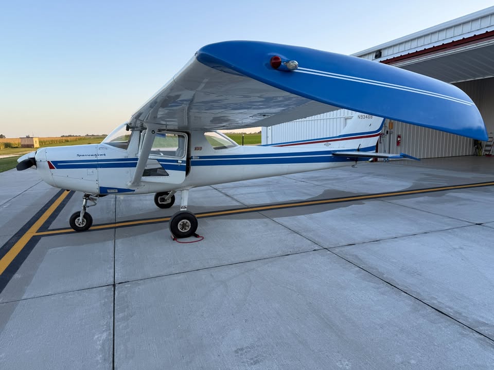 1982 Cessna 152T Sparrowhawk, photo 2