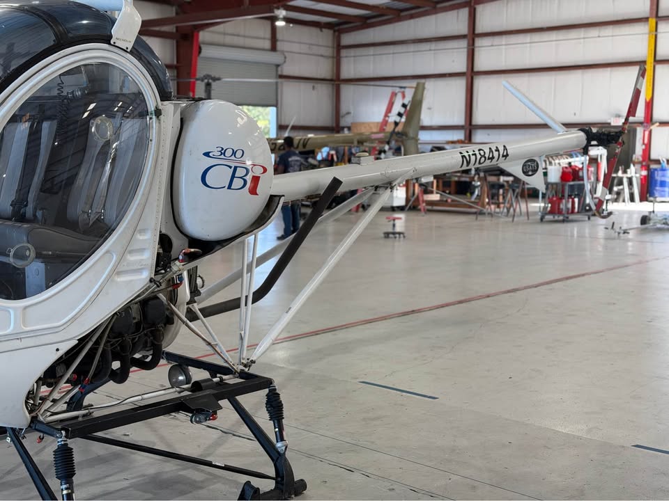 2005 Schweizer 269CBi, photo 6