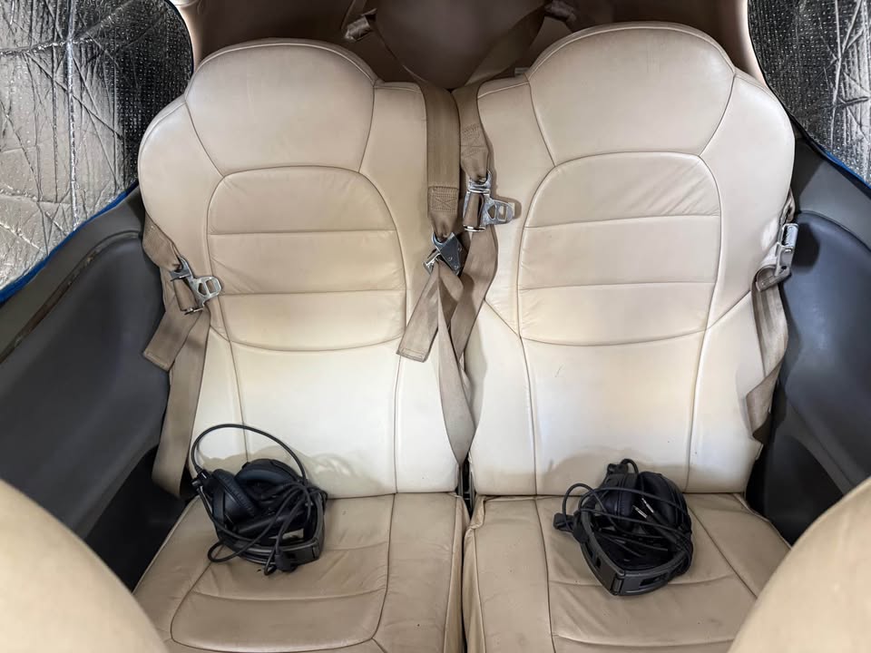 2002 Cirrus SR22, photo 12