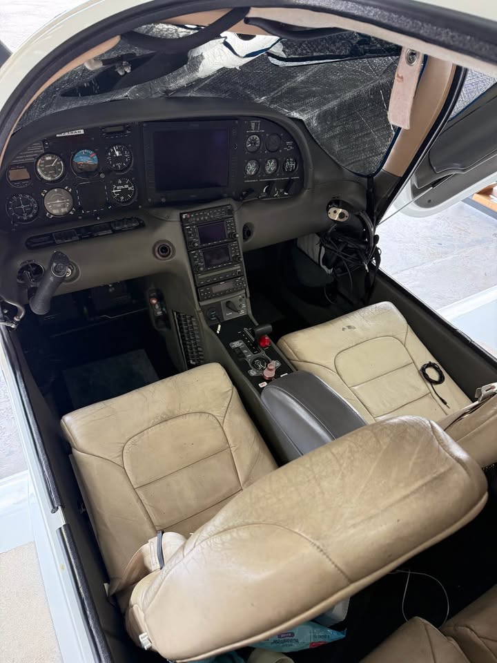 2002 Cirrus SR22, photo 13