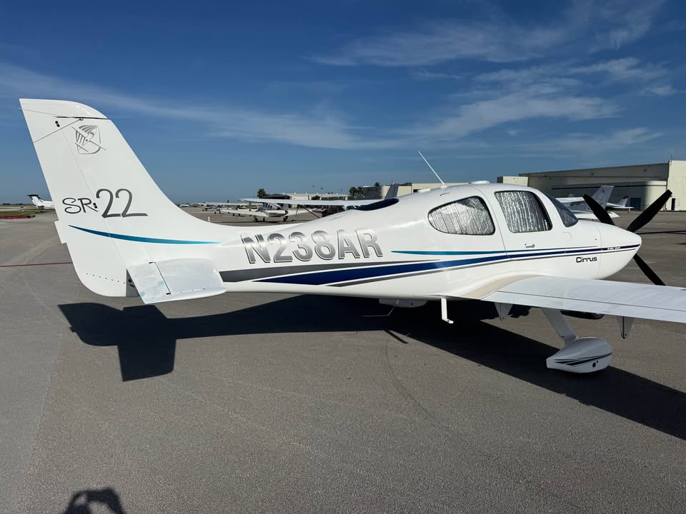 2002 Cirrus SR22, photo 6