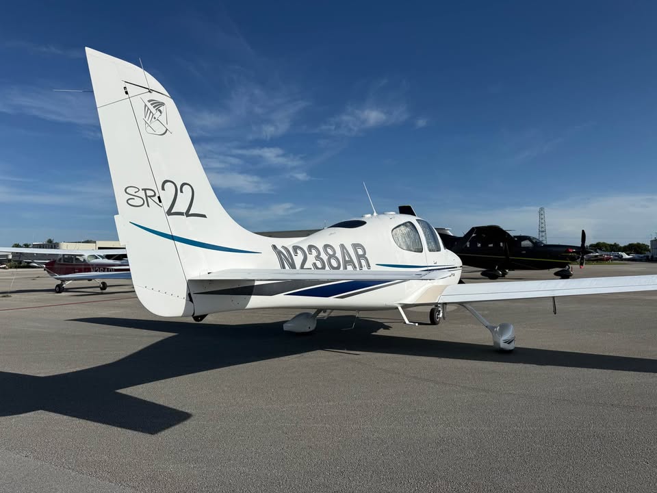 2002 Cirrus SR22, photo 5