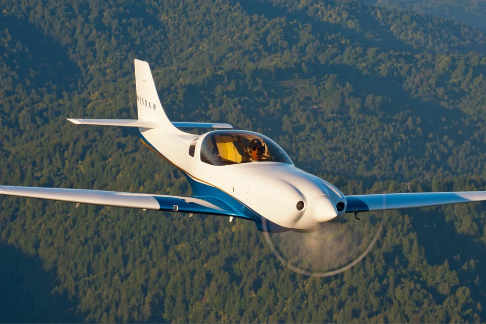 2010 Lancair Legacy Oshkosh Gold Grand Champion Kit built winner 2012, photo 2