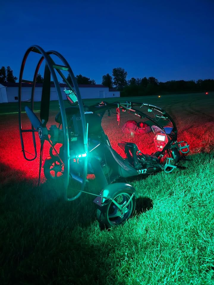 Fresh Breeze XCitor Tandem Paramotor, photo 3