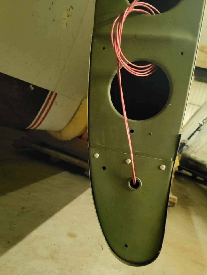 Cessna 1975 185 long range left wing, photo 2