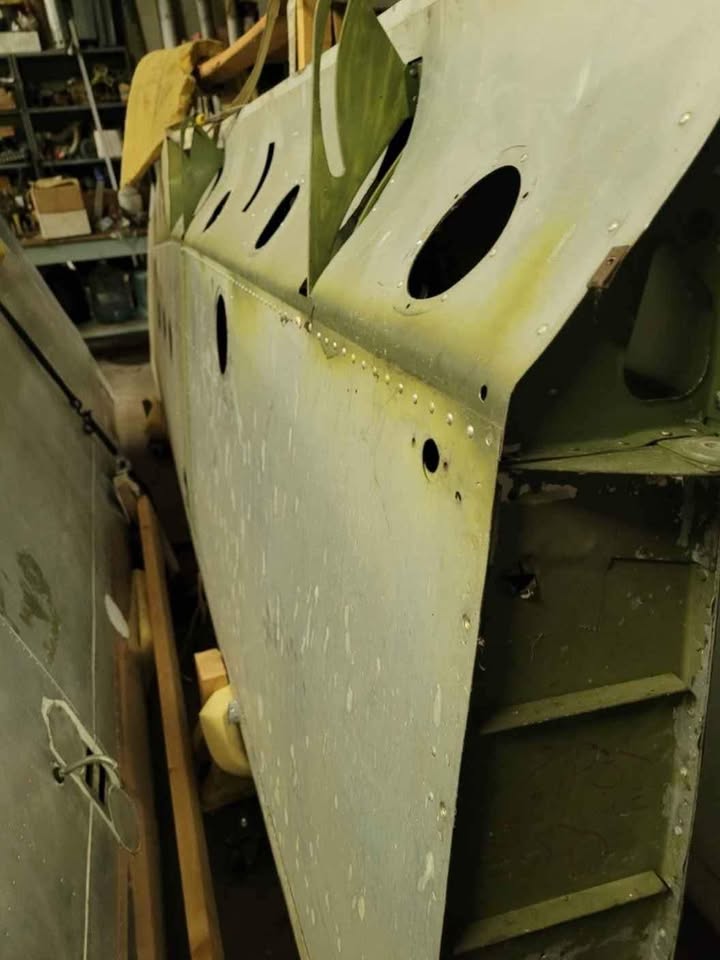 Cessna 1975 185 long range left wing, photo 3