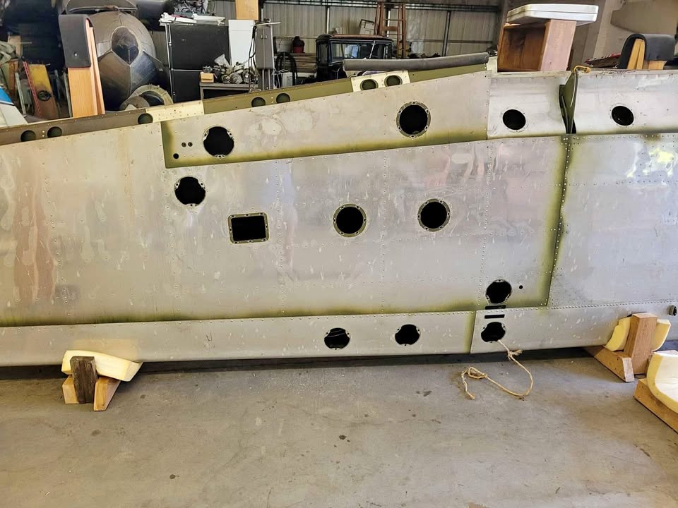 Cessna 1975 185 long range left wing, photo 1