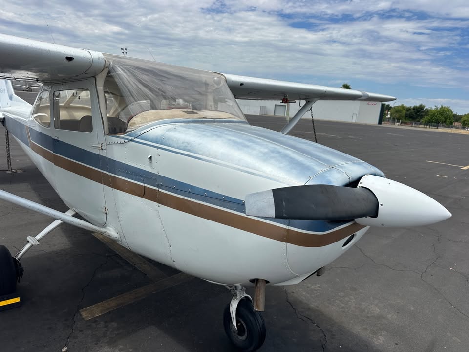 1965 Cessna 172F skyhawk, photo 2