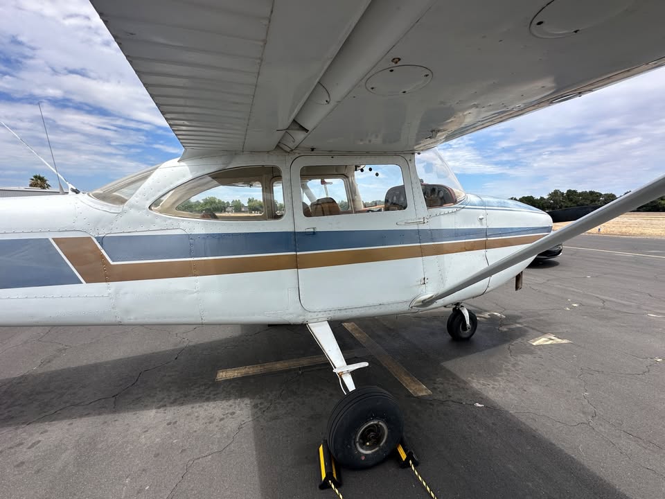 1965 Cessna 172F skyhawk, photo 3