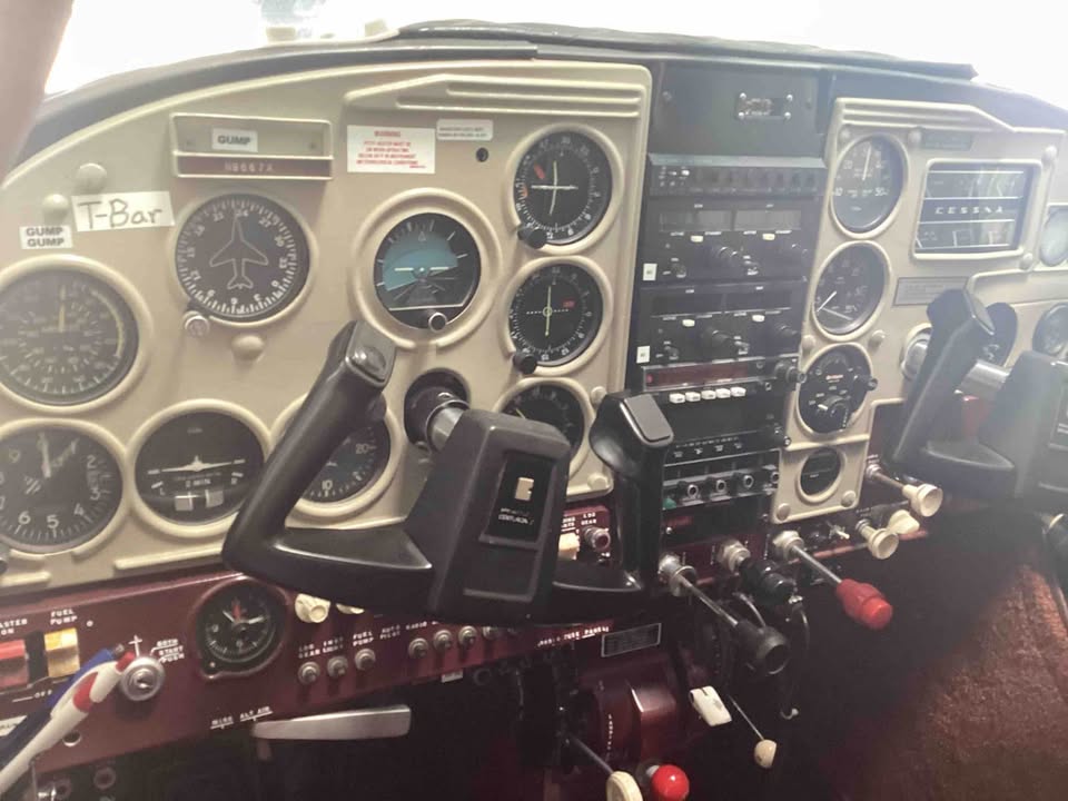 1962 C-210B, photo 8